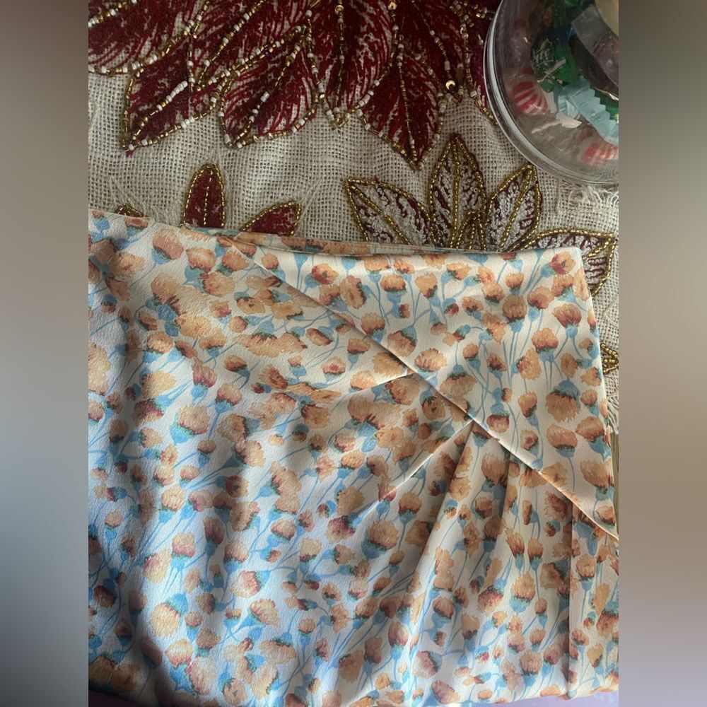 VINCE FLORAL CARNATION ASYMMETRIC CASCADE DRAPE SKIRT FLORAL SATIN SZ 2 RARE - Picture 12 of 16